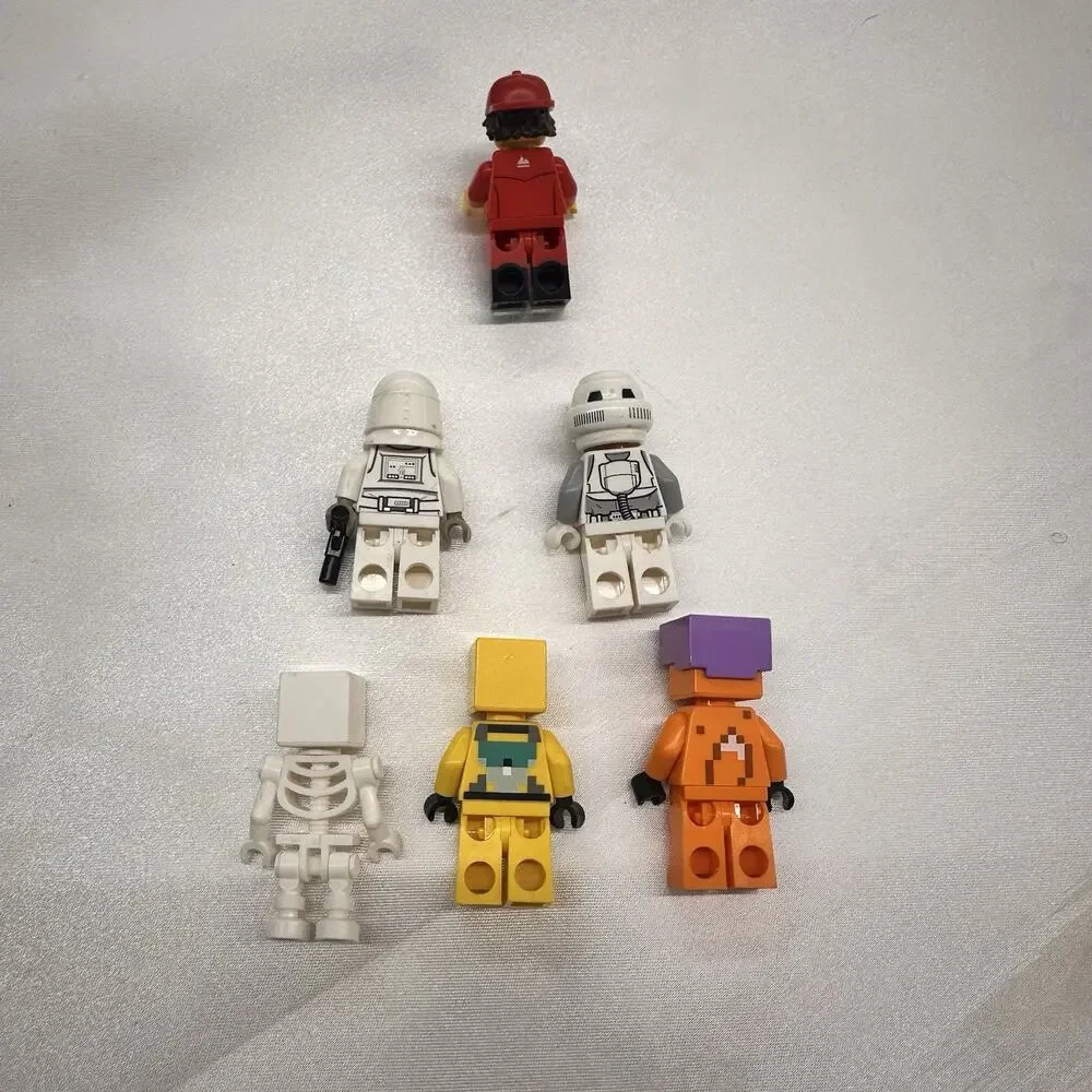 LEGO Mini figures Lot Of 6 Star Wars Omega, Snow trooper, Minecraft, Fox Cyclist